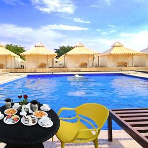 Khamma Ghani Resort With Pool